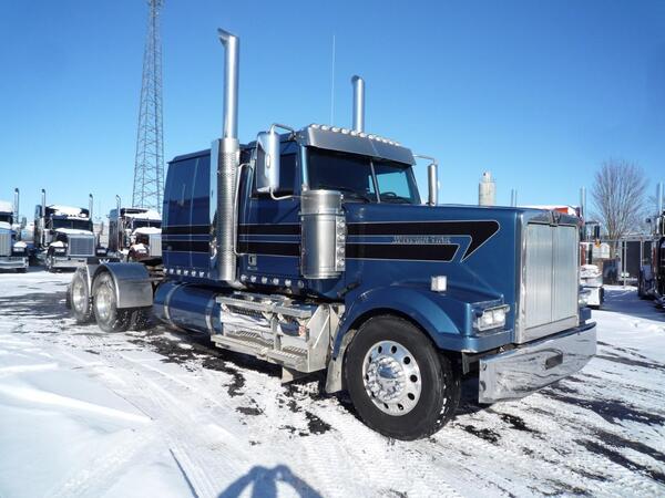 Photo of Western Star 4900 EX Flat Top  T1812